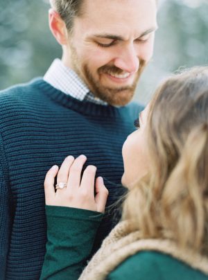Winter love engagement - Mallory Renee Photography