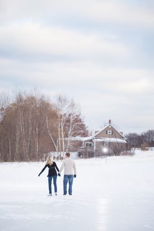 Ice Skating Engagement Picture - Wren Photography