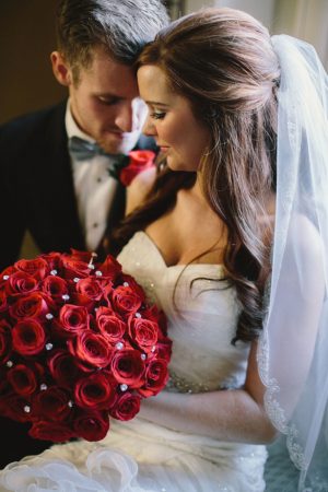 Romantic wedding picture - Jennifer Van Elk Photography