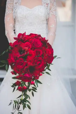 Winter Wedding Bouquet - Photographer: BG Productions
