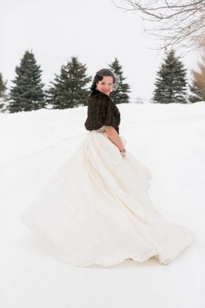 Beautiful outdoor bridal photo - Erin Johnson Photography