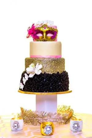 Sequin wedding cake - Kirth Bobb Photography
