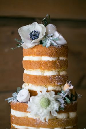 Floral wedding cake - Erin Johnson Photography