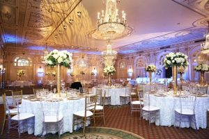 Gold wedding table arrangements - BLUE MARTINI PHOTOGRAPHY