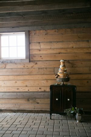 Naked wedding cake ideas - Erin Johnson Photography