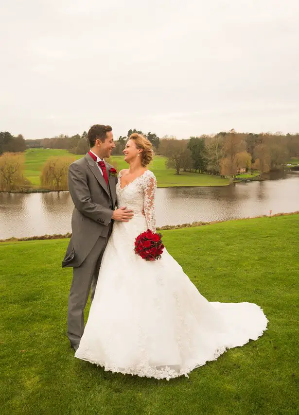 Outdoor bride and groom photo - Cameo Photography