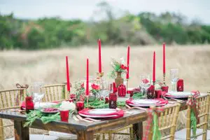 Red wedding tablescape - Dani Cowan Photography