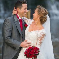 Romantic wedding picture ideas - Cameo Photography
