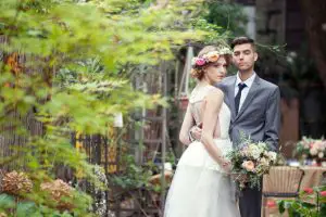 Beautiful outdoor wedding pictures - Claudia McDade Photography