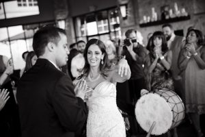 Bride and groom dance - HydeParkPhoto