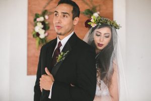 Bride and groom picture idea - Alicia Lucia Photography