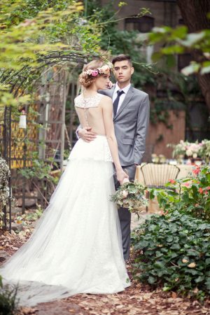 Bride and groom picture ideas - Claudia McDade Photography