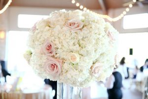 Floral wedding centerpiece - HydeParkPhoto