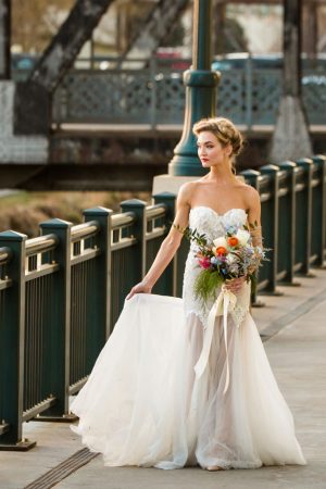Pretty outdoor bridal picture - Kristopher Lindsay Photography