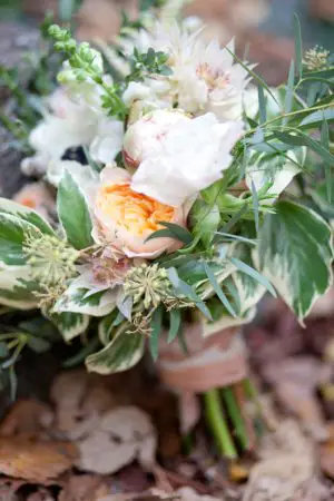 Springtime bridal bouquet - Claudia McDade Photography