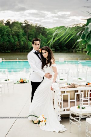 Stylish bride and groom - Andie Freeman Photography