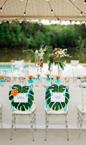 Tropical Sweet heart table - Andie Freeman Photography