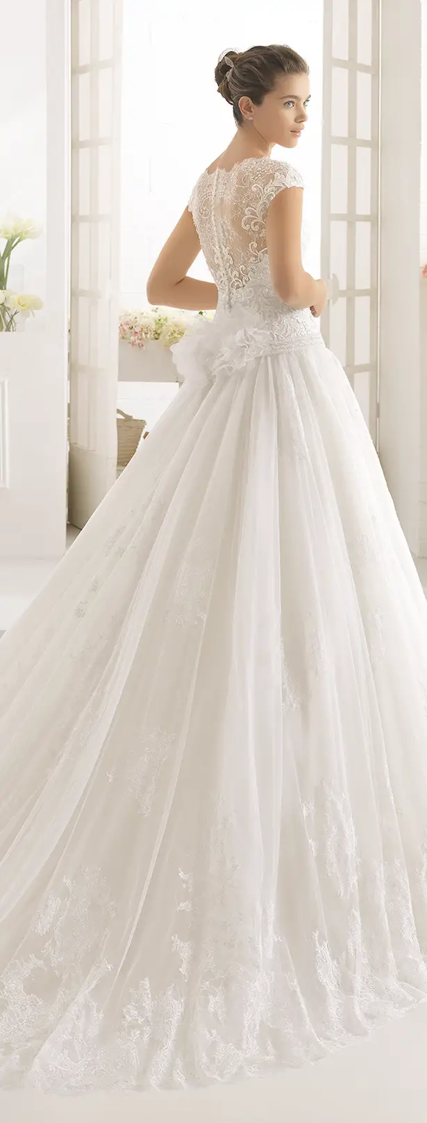 Wedding Dress by Aire Barcelona 2017 Bridal Collection
