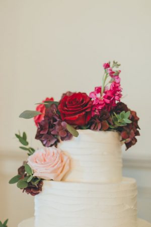 Wedding cake details - OLLI STUDIO