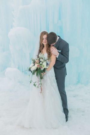 Winter wedding picture ideas - Andrea Simmons Photography LLC