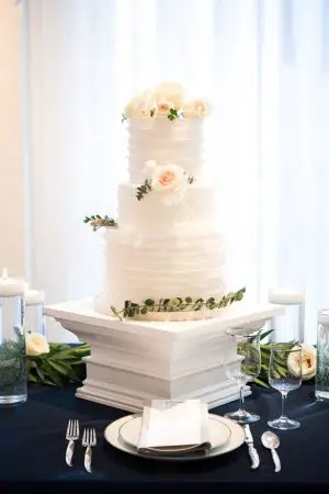 All- white wedding cake - Elizabeth Nord Photography