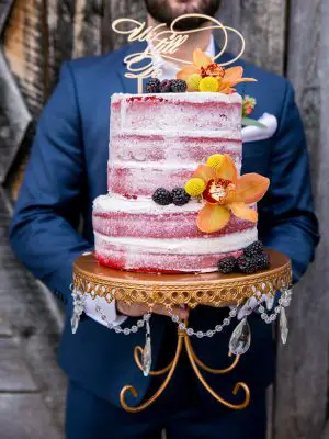 Barely there wedding cake - Aida Malik Photography