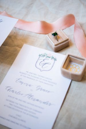 Beautiful wedding invitation - Elizabeth Nord Photography