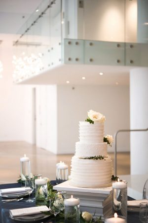 Gorgeous wedding cake - Elizabeth Nord Photography