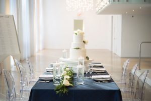 Navy blue and green modern wedding tablescape - Elizabeth Nord Photography