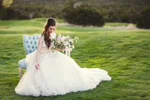 Outdoor wedding picture ideas - Emily Joanne Wedding Films & Photography