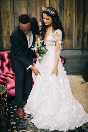 Romantic wedding photo idea -Erika Layne Photography 