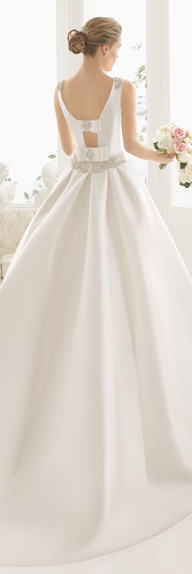 Wedding Dress by Aire Barcelona 2017 Bridal Collection