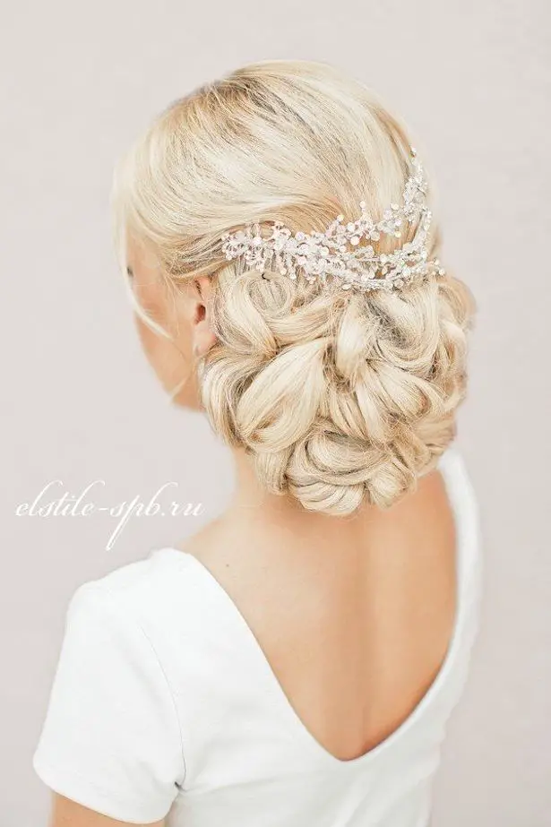 Wedding Hairstyle - via El Stile