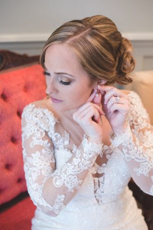 Bride getting ready pictures - Corner House Photography
