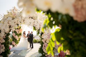 Romantic wedding ceremony picture - Lin And Jirsa Photography