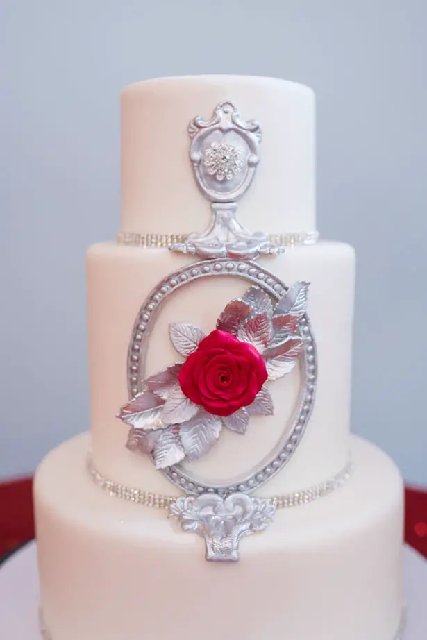 Wedding cake - Corner House Photography