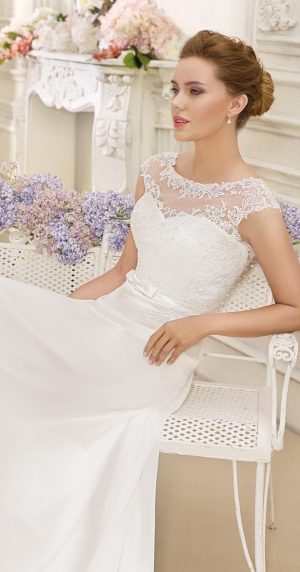Wedding Dress by Fara Sposa 2017 Bridal Collection 1468666023-0