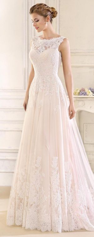Sleeveless lace Wedding Dress by Fara Sposa 2017 Bridal Collection