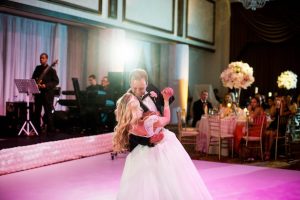 First wedding dance - Style and Story Photography