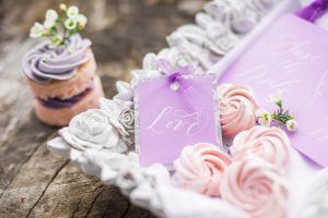 Violet wedding ideas - L'estelle Photography