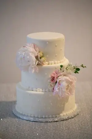 White Wedding Cake - Erin Johnson Photography