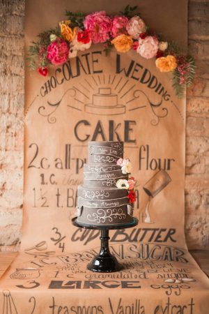 Wedding cake table - Gideon Photography