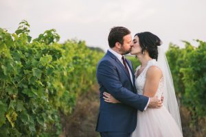 Wedding kiss - Manifesto Photography
