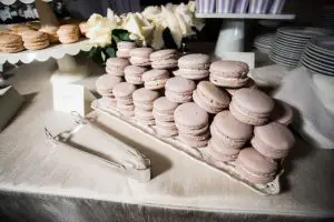 Wedding macarons - Style and Story Photography