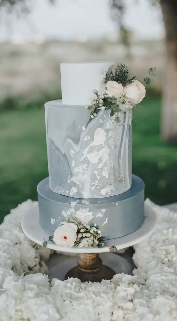 cake design on marble Wedding The Marble Trends  : Wedding Belle Magazine  Cakes