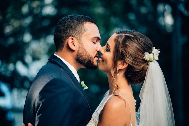 Wedding kiss - Esteban Daniel Photography