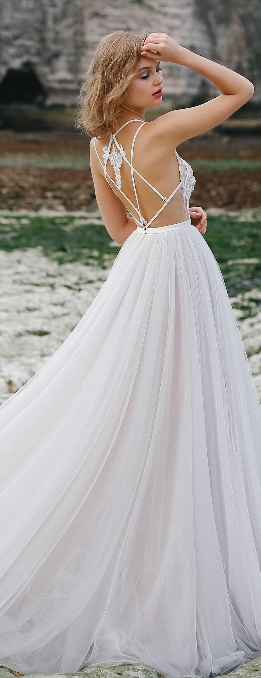 20 Fabulous Wedding Dresses you can buy on Etsy - Belle The Magazine