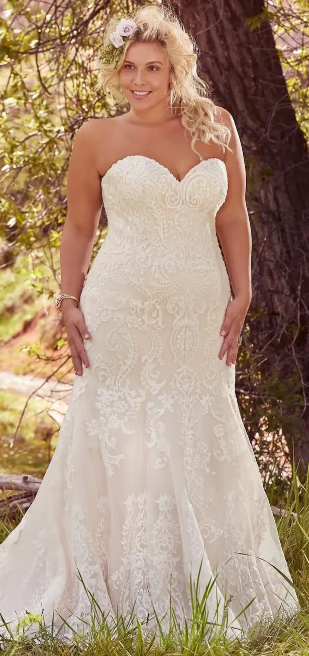 Flattering Plus-Size Wedding Gowns for the Stylish and Romantic Bride ...