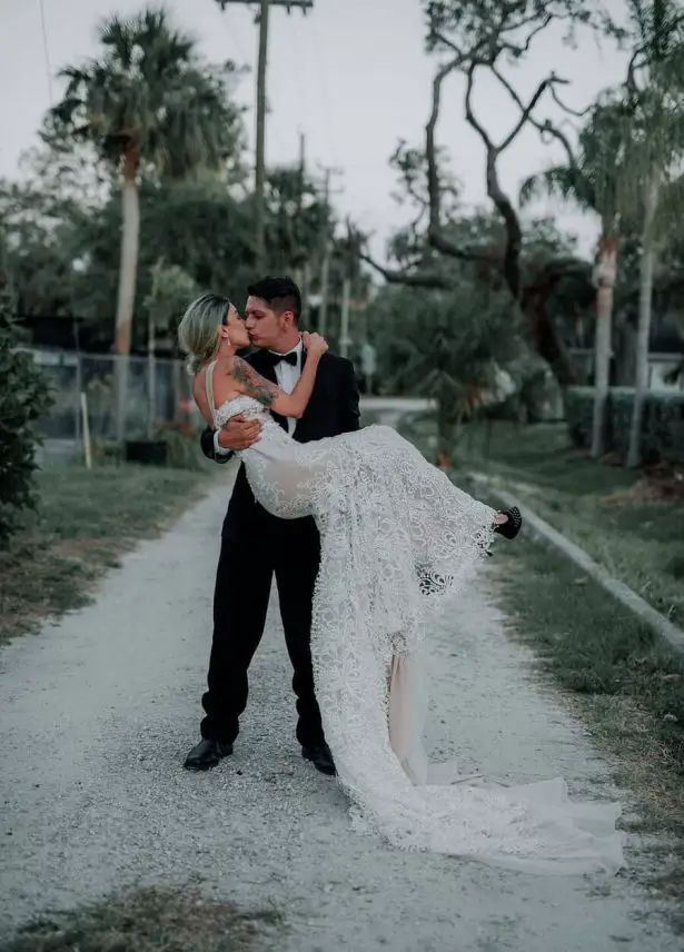 romantic wedding kiss- Lindsey Morgan Photography