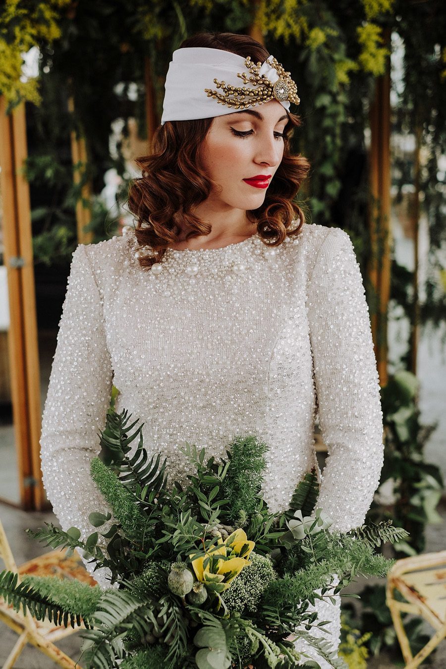Art Decco Wedding Bouquet - Dos de Corazones Photography